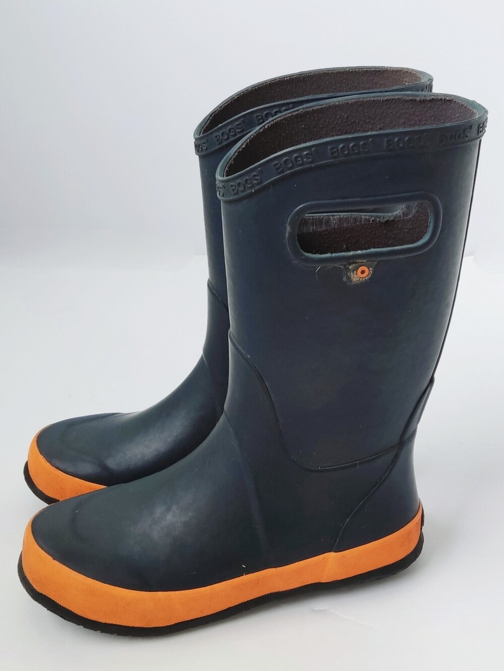 Bogs Kids Waterproof Mid-Calf Boots. Youth 4 . Pre-owned.